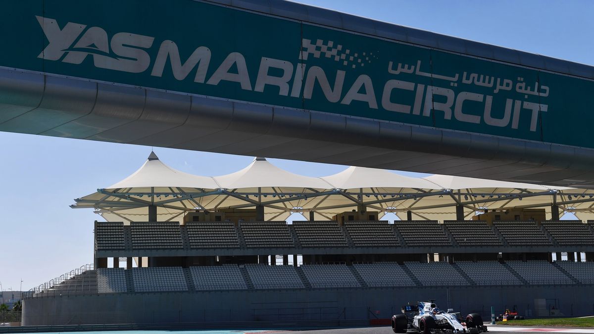 Zdjęcie okładkowe artykułu: Materiały prasowe / Pirelli Media / Siergiej Sirotkin w bolidzie Williamsa podczas testów w Abu Zabi