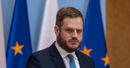 Pegasus wymierzony w opozycję? Cieszyński o "luźnych dywagacjach"