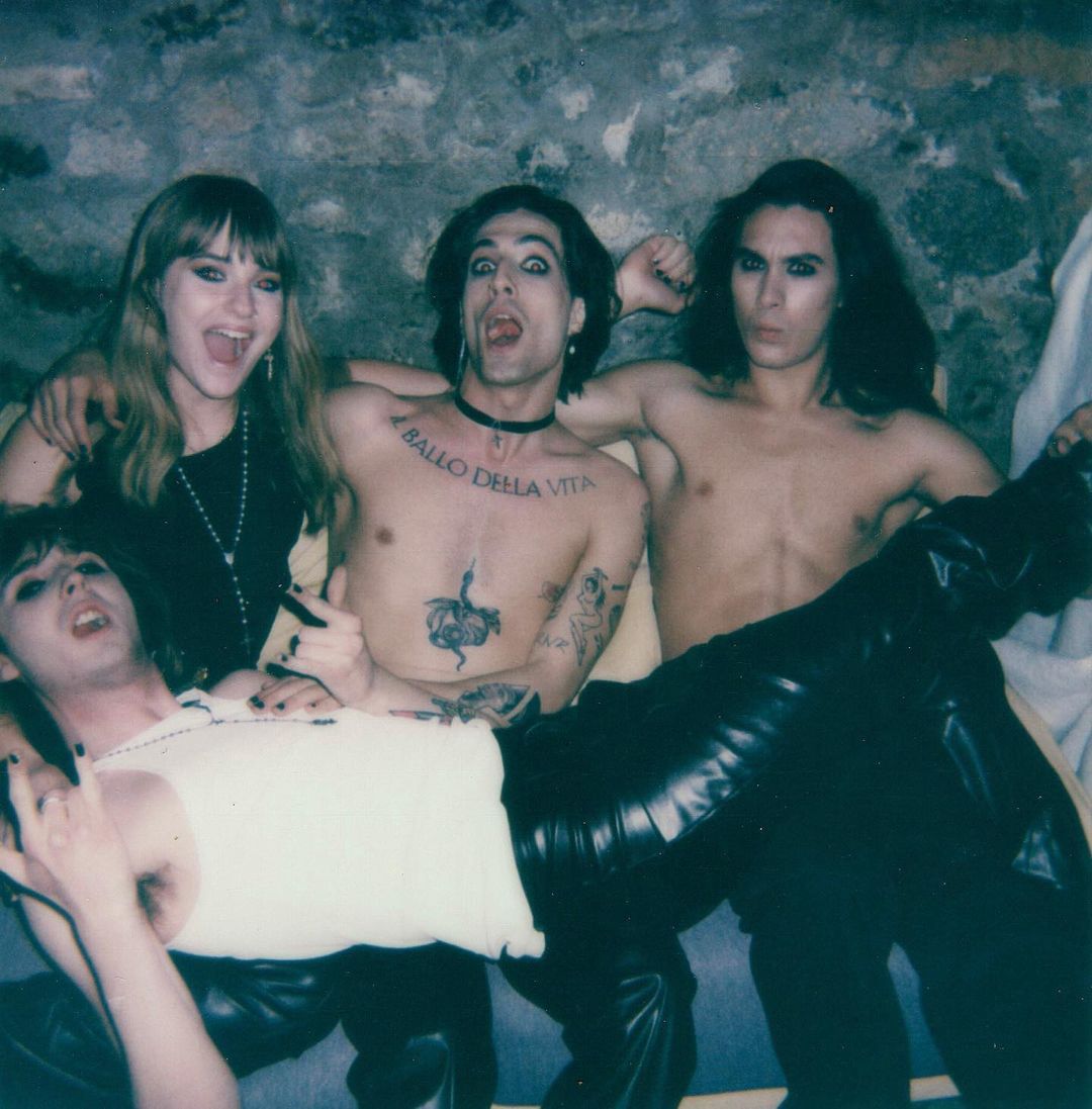 Oto zespół Maneskin, tegoroczni faworyci w Konkursie Piosenki Eurowizji. Kibicujecie im?