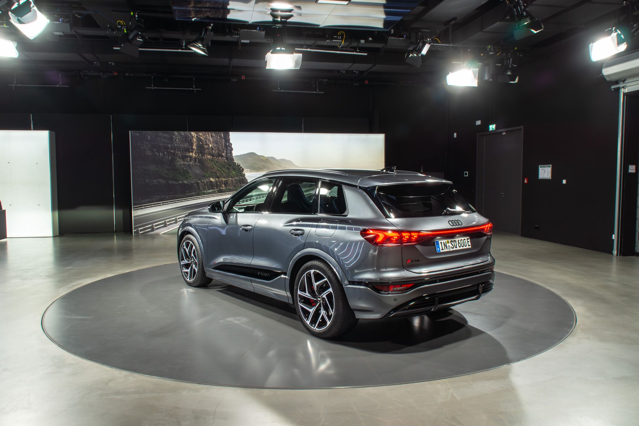 Audi Q6 e-tron