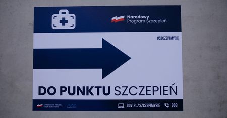 Przyjechał na bezpłatne szczepienie. Wyjechał z mandatem na 150 zł