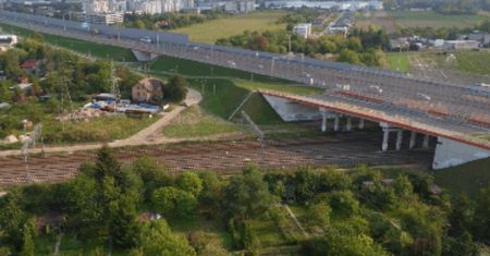 Wiadukt "widmo" ma już 11 lat. Dotąd nie przejechał nim żaden samochód