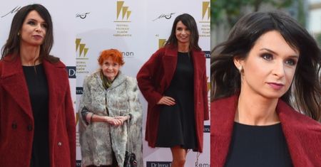 Wystylizowana Marta Kaczyńska i Barbara Krafftówna pozują na ściance (FOTO)
