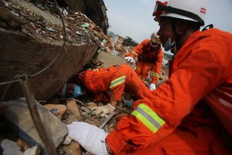 Trzęsienie ziemi w Chinach. Groźba powodzi