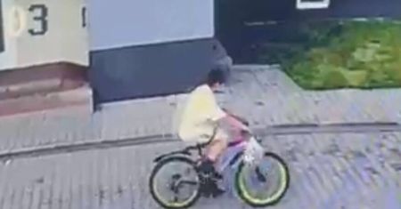 Rower zniknął sprzed bloku w Skarżysku-Kamiennej. Policjanci zatrzymali 32-latka i odzyskali jednoślad