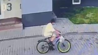 Rower zniknął sprzed bloku w Skarżysku-Kamiennej. Policjanci zatrzymali 32-latka i odzyskali jednoślad