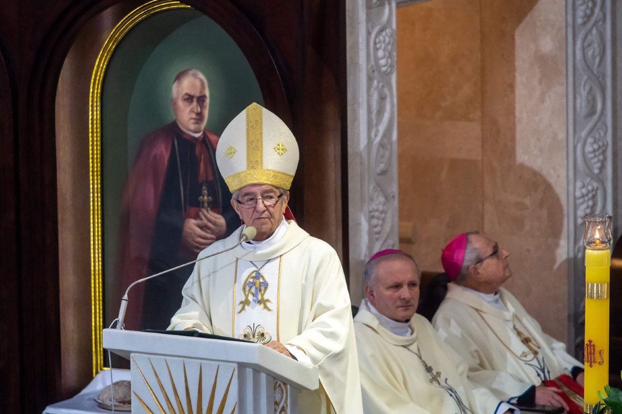 Abp Głódź stracił honorowe obywatelstwo Warszawy. Zapadła decyzja