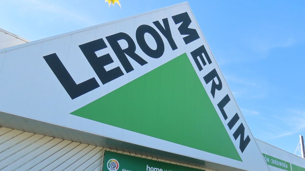 SAN SEBASTIAN DE LOS REYES, SPAIN - SEPTEMBER 2024: Leroy Merlin DIY store in the Megapark Shopping Center on September 15, 2024 in San Sebastian de los Reyes, Madrid, Spain. (Photo by Cristina Arias/Cover/Getty Images)