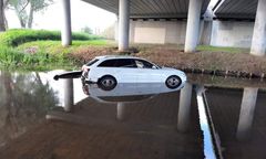 Niespodziewane odkrycie w Radzyminie. Stał na środku rzeki