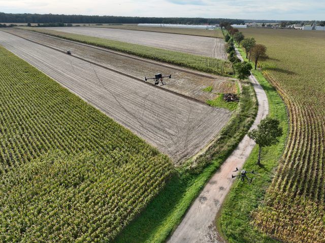 Za pomocą dronów sprawdzili 8,5 tys. km rowów. Dziś podsumowano projekt (zdjęcia)