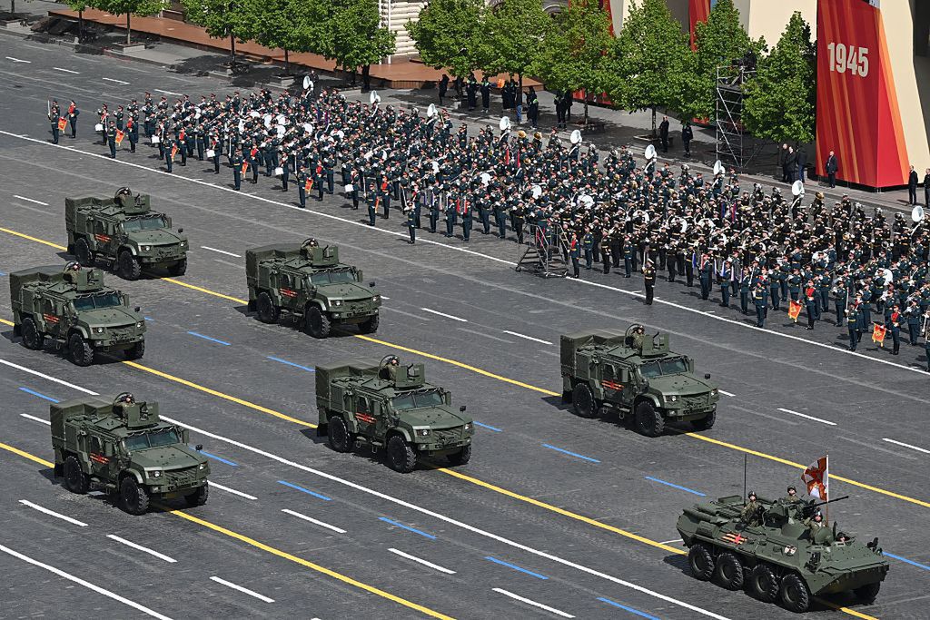 Na defiladzie było więcej sprzętu wojskowego niż na froncie