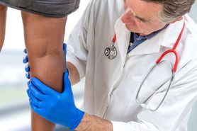 Klejenie żylaków – na czym polega i kiedy jest wskazane?