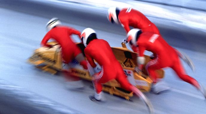 Bobsleje: Zawody Pucharu Świata w Sankt Moritz - przejazd dwójek kobiet