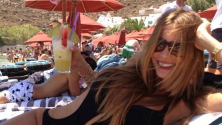 Nie tylko w Boże Narodzenie chętnie prezentuje swoje ciało