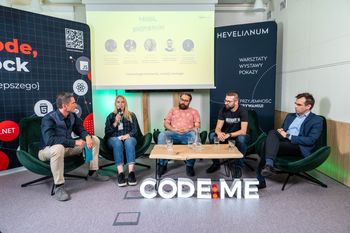 Sztuczna inteligencja i wyzwania z nią związane. Rozmowa ekspertów podczas Hack4Change