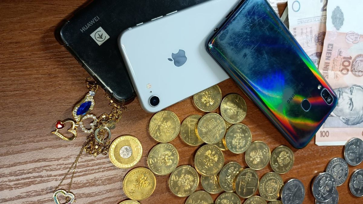 Policja w Płocku zatrzymała sprawców włamania do domu jednorodzinnego. Grozi im do 15 lat więzienia