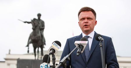 Zaskakujący sondaż dla TVP Info. Szymon Hołownia wygrywa wybory 2020