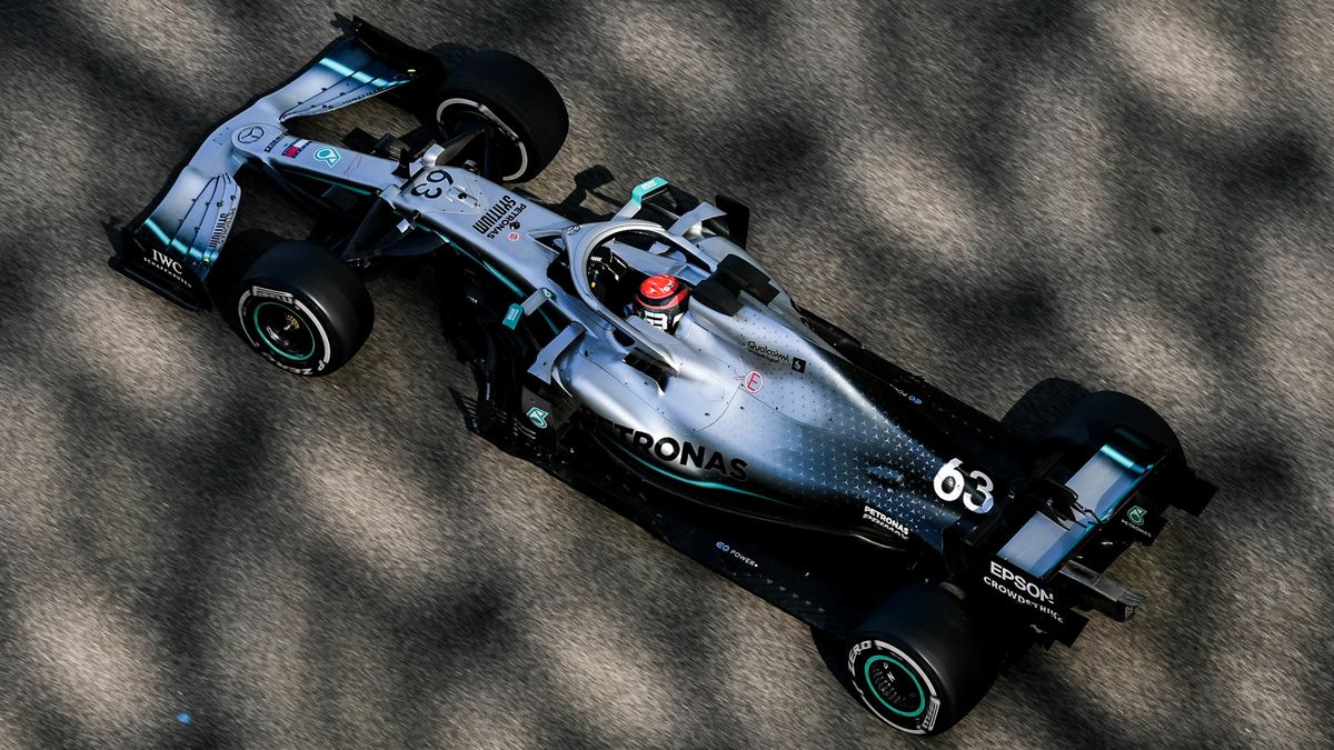 Materiały prasowe / Pirelli Media / Na zdjęciu: George Russell za kierownicą Mercedesa