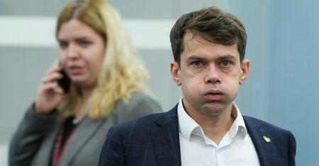 "Ma dwie ręce". Konsternacja w rządzie po słowach Kołodziejczaka