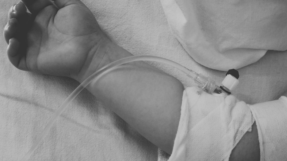 Trzylatka miała styczność z oparami chemicznymi