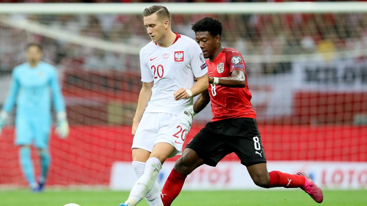 PAP / Leszek Szymański / Na zdjęciu: Polak Piotr Zieliński (z lewej) i David Alaba (z prawej) z Austrii