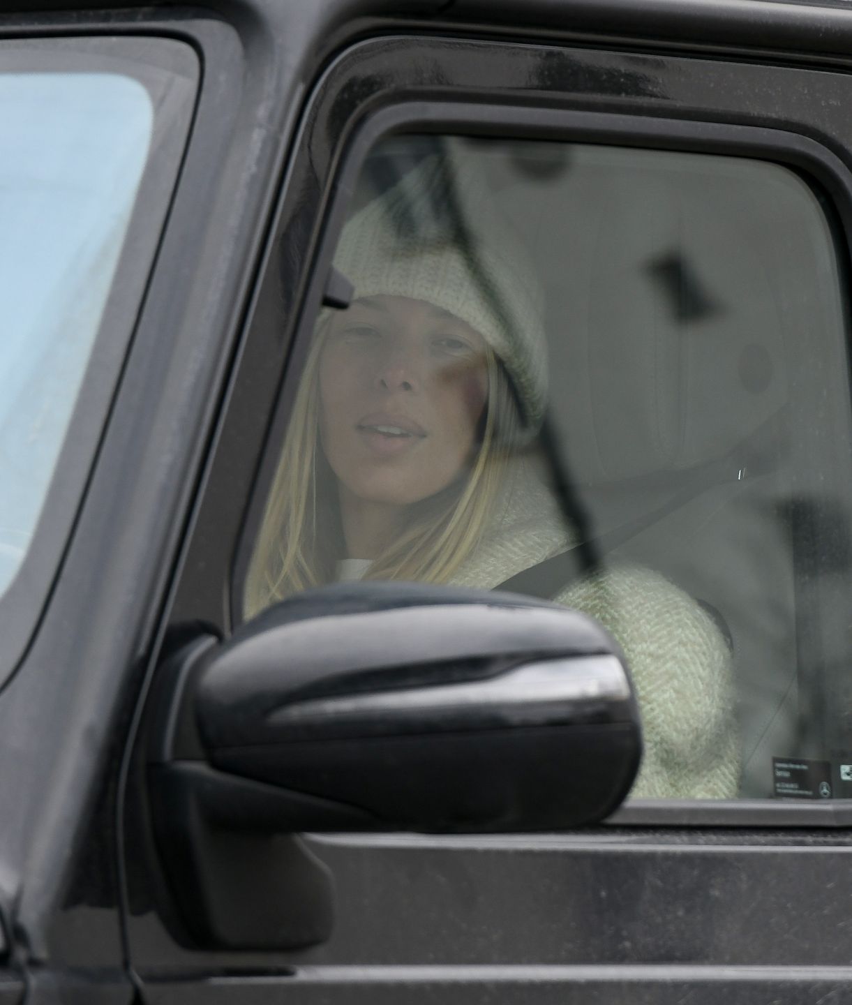 Naturalna Ewa Chodakowska z torebką za 100 tysięcy złotych