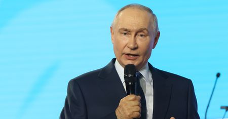 Rosja buduje tajne bazy dronów. Media: mogą dolecieć do Warszawy