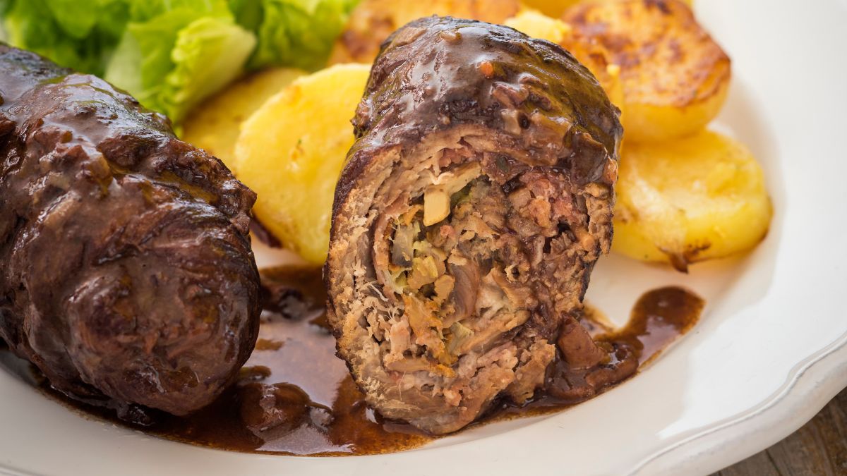 Nietypowy przepis na zrazy, dzięki któremu to danie wyjdzie każdemu