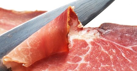 Pieczona peklowana szynka wieprzowa o niskiej zawartości sodu (bez kości, ok. 5% tłuszczu)