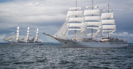 Ponad 43 mln zł na patriotyczne rejsy. Polska Fundacja Narodowa wykłada kolejne pieniądze