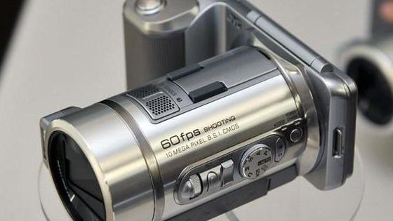 JVC GX-PX1, czyli krzyżówka kamery i kompaktowego aparatu 1