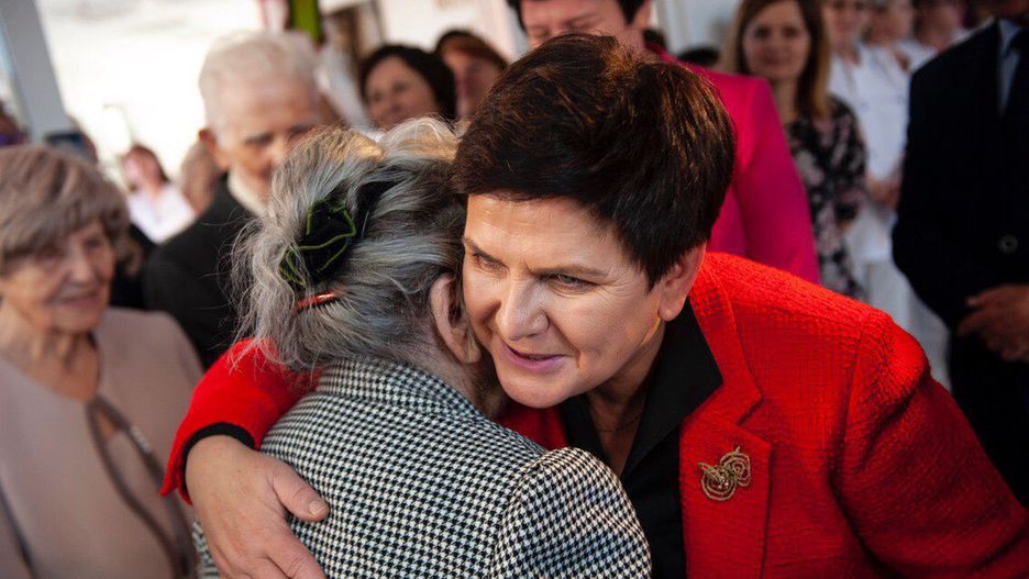 Z inicjatywy rządu Beaty Szydło obniżono wiek emerytalny 