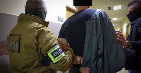 Łowcy Cieni zatrzymali cztery poszukiwane osoby i zabezpieczyli znaczne ilości narkotyków