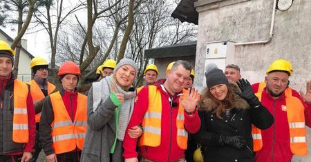 Bez łazienki i bieżącej wody. Tak żyją nadal tysiące Polaków