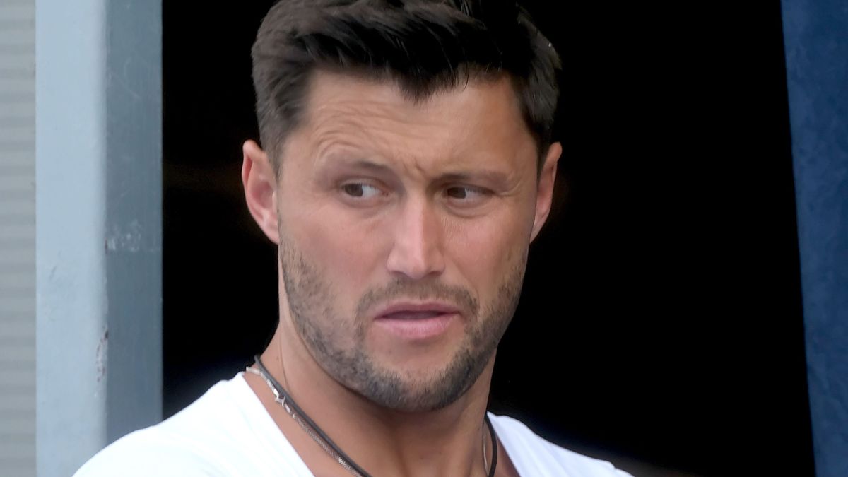 Piotr Mróz krytykuje ateistyczne gwiazdy