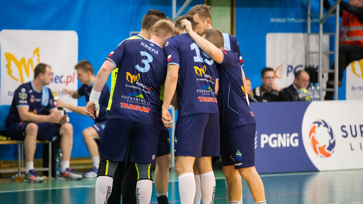 Materiały prasowe / SPR Stal Mielec / Na zdjęciu: zawodnicy Stali Mielec w meczu z Zagłębiem Lubin