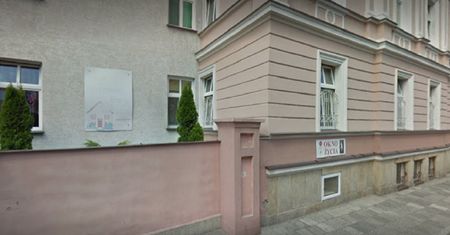 Dramatyczna sytuacja w domu dziecka. "Dostałam 50 zł na kurtkę"