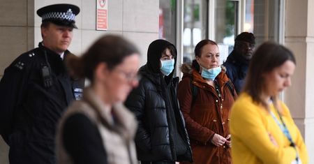 Jest pozew przeciwko brytyjskiemu rządowi za obowiązek kwarantanny