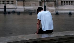 Samotność zabija jak papierosy. A jednak wciąż się jej wstydzimy
