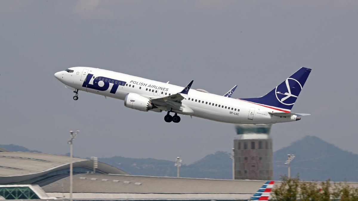 Boeing 737 MAX 8, from LOT company, taking off from the Barcelona airport, in Barcelona on 30th April 2022. 
 -- (Photo by Urbanandsport/NurPhoto via Getty Images)