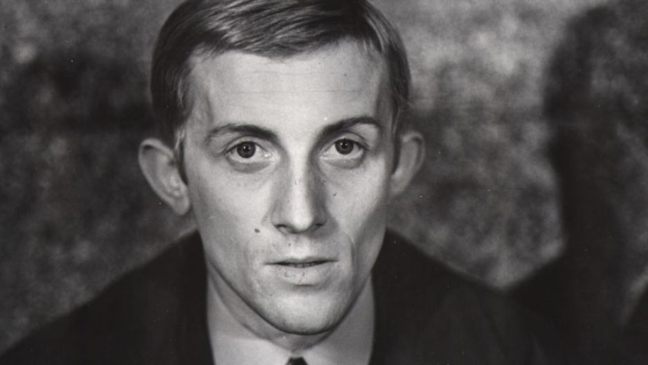 Edward Linde-Lubaszenko, zanim został aktorem, studiował medycynę