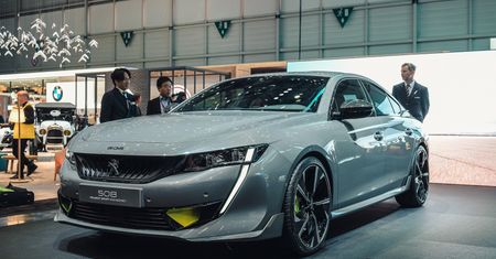 Koncepcyjny Peugeot 508 w wersji hybrydowej. Połączenie emocji i ekologii