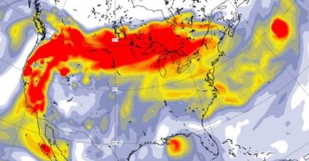 Pożary w USA. Naukowcy: gigantyczny dym dotarł do Europy