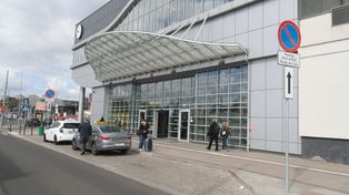Szczecin. Niekończące się problemy z postojem pod Dworcem Głównym