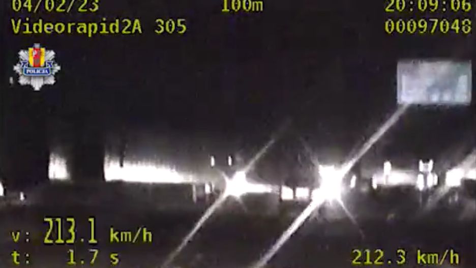Jechał 213 km/h. Kuriozalne tłumaczenie kierowcy