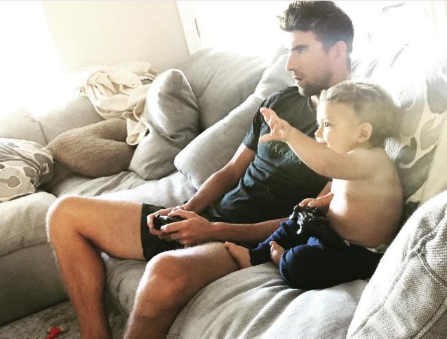 Instagram @boomerrphelps