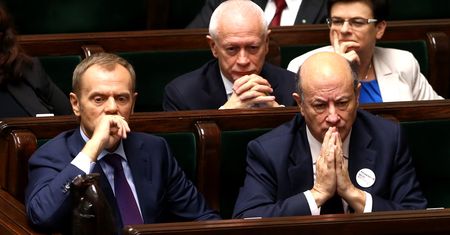 Tusk oskarża OFE. "Generują gigantyczne koszty"