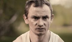 „Chłopaki do wzięcia 13” od 1 kwietnia w Polsat Play. Pierwszy odcinek poświęcony pamięci Romana „Napoleona” Paszkowskiego (wideo)