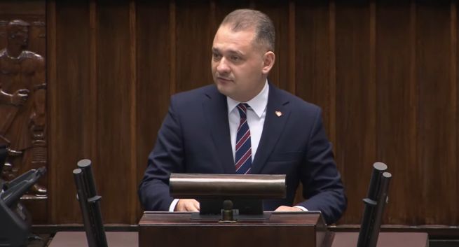 Następca Czabańskiego w RMN zapowiada „delikatne korekty”. Na razie bez cofnięcia likwidacji TVP