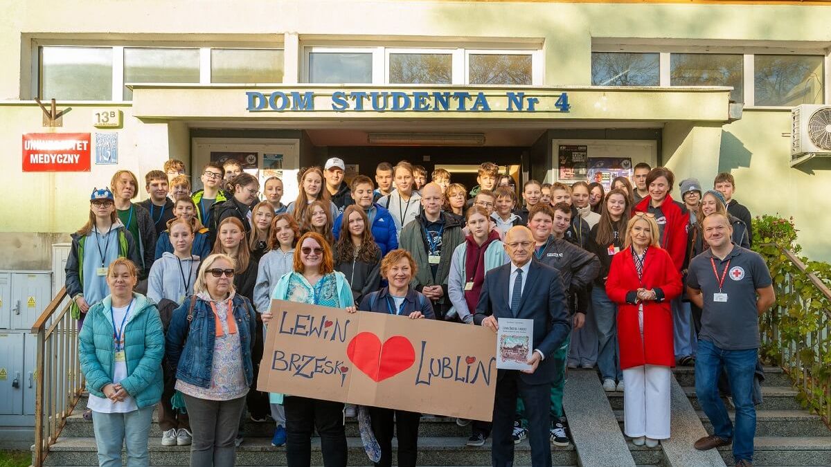 Zdjęcie grupowe dla Lewina Brzeskiego